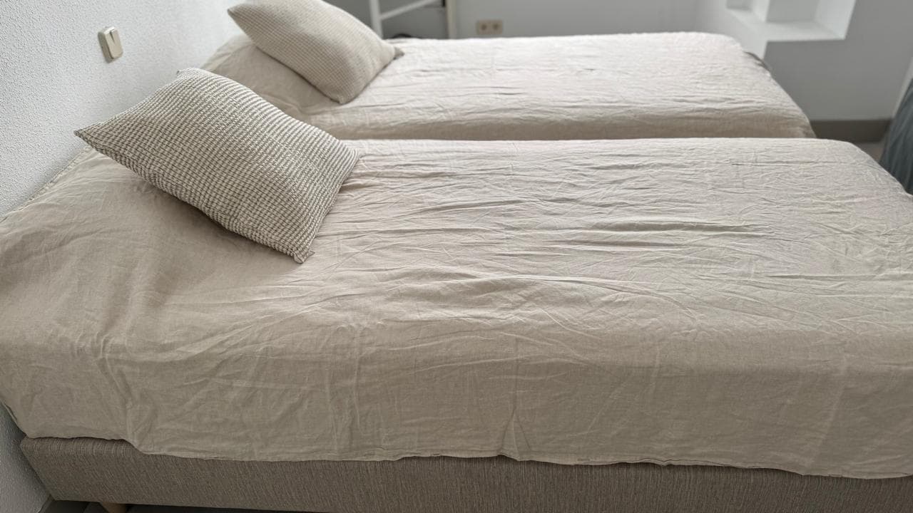 Base + colchón cama individual El Corte Inglés 90×200