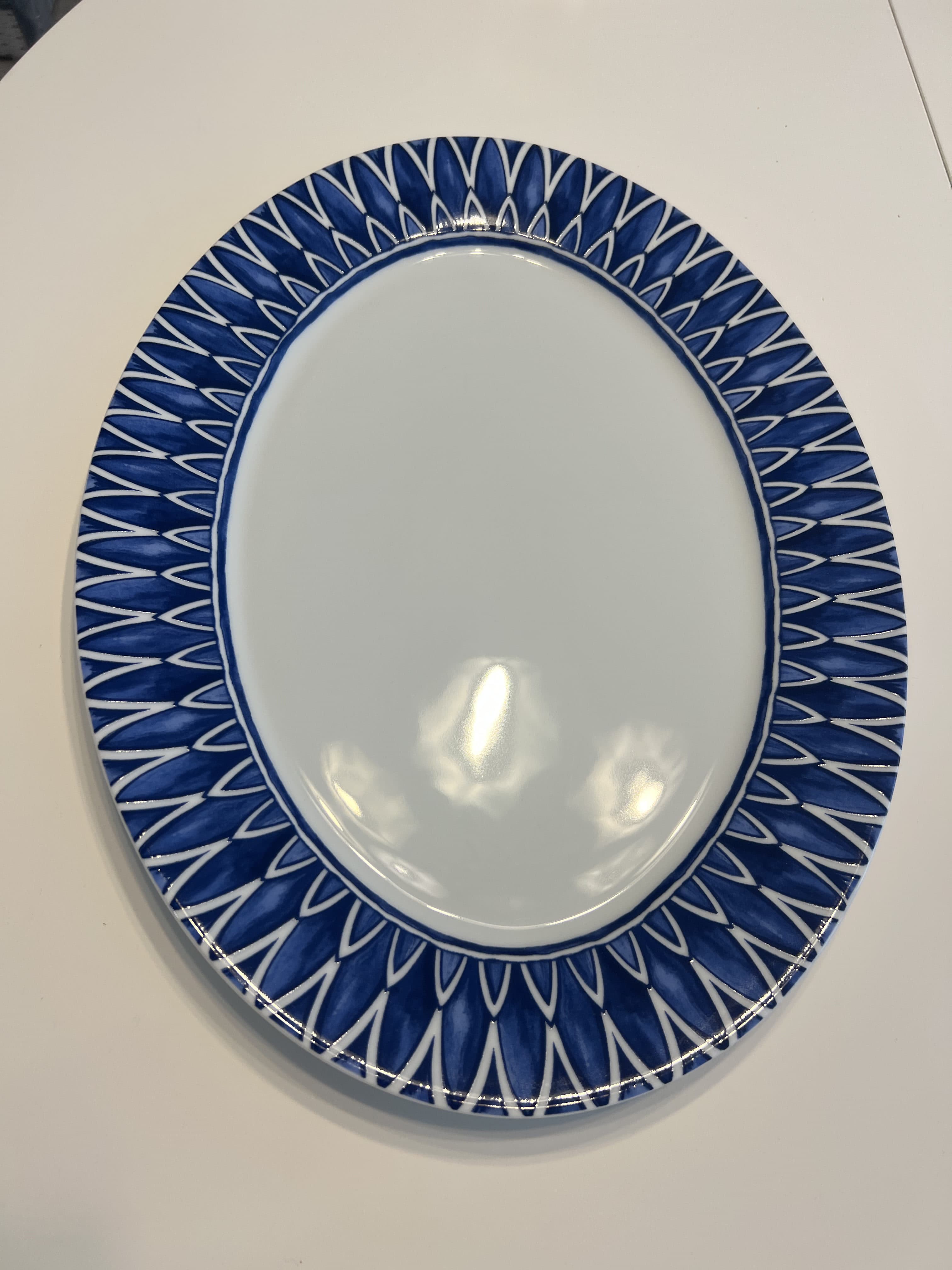 Vajilla Vista Alegre – platos y fuente, motivo azul y blanco
